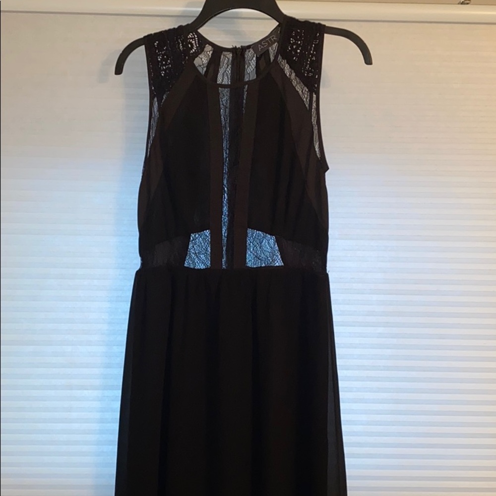 Astr | Dresses | Nordstrom Astr Black Lace Maxi Dress | Poshmark